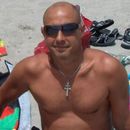 Dmitri from Concord, NH looking for a Golden Shower and Group Sex Fun